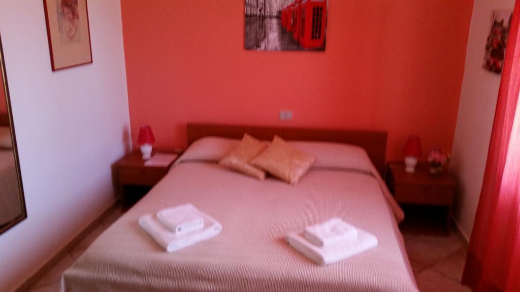 B&B Bella Calasetta Szoba fotó